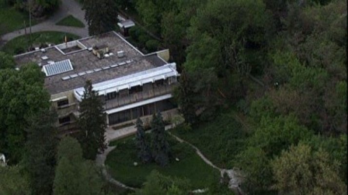 Ponta: Am aflat de la SPP că Băsescu folosea deja piscina de la Vila Dante şi a ales chiar parchetul